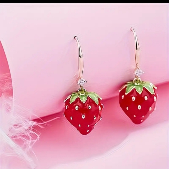 ✨3 FOR $28✨ 🆕️🍓 DELICATE STRAWBERRY EARRINGS🍓 - Picture 2 of 7